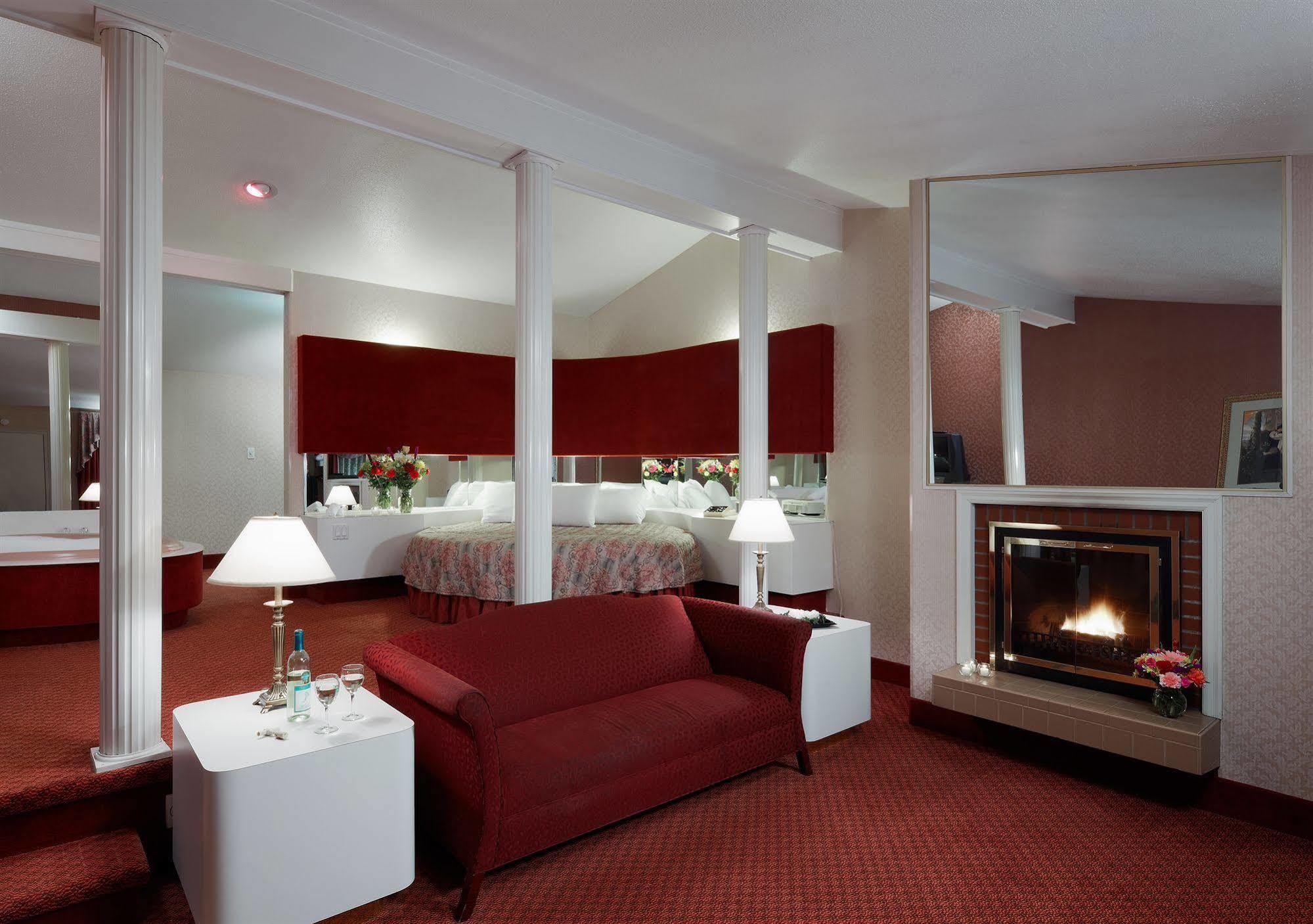 Cove Haven Resort Lakeville Екстер'єр фото