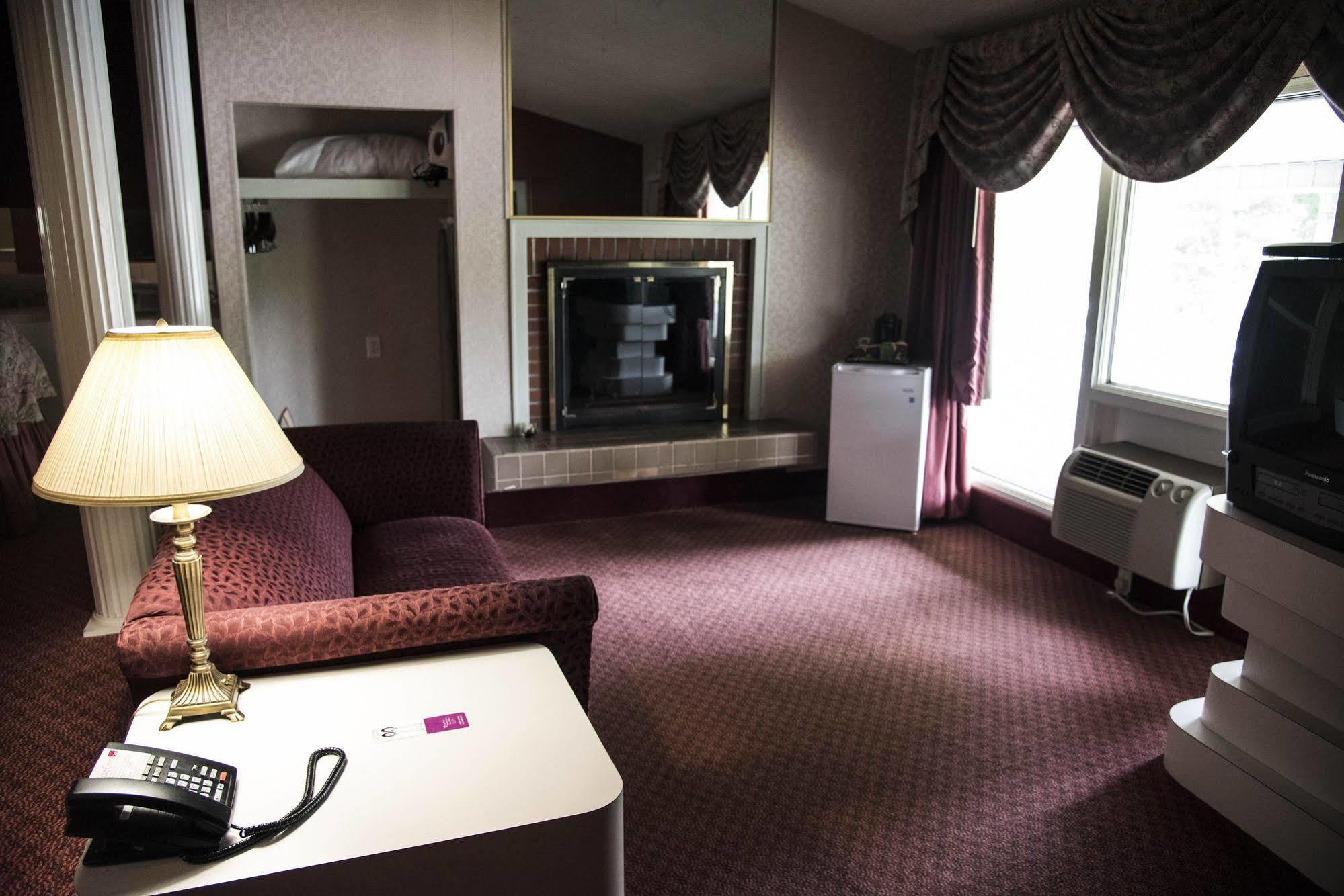 Cove Haven Resort Lakeville Екстер'єр фото